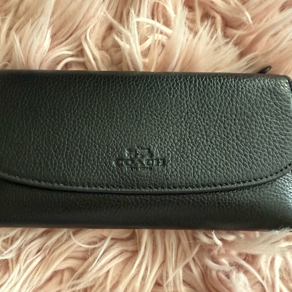 Coach Black Leather Wallet with checkbook EXCELLENT like new